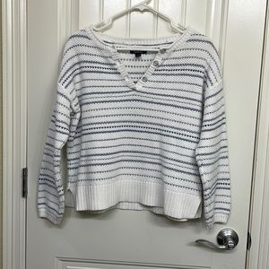 Chaps V Neck Pullover Sweater blue and white striped- Size L